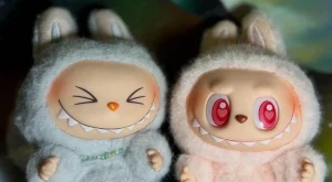 Манията се разраства: Продадоха кукла Лабубу за 150 000 долара 