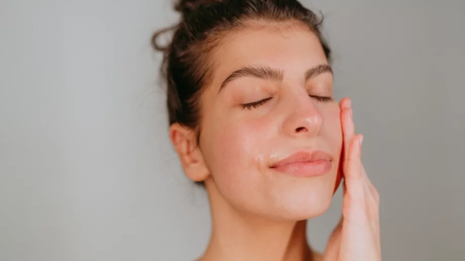 Звучи като шега, но е истина: Картоф и вазелин - супер комбинация за кожата