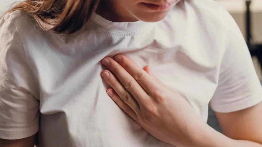 6 предупредителни знака за инфаркт, които могат да се появят месец преди това