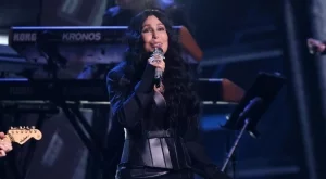 Синът на Шер е приет в болница след свръхдоза