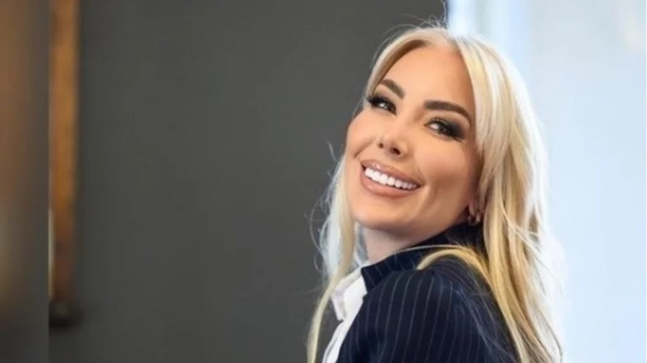 Изненада: Бременна ли е отново Антония Петрова? (ВИДЕО)