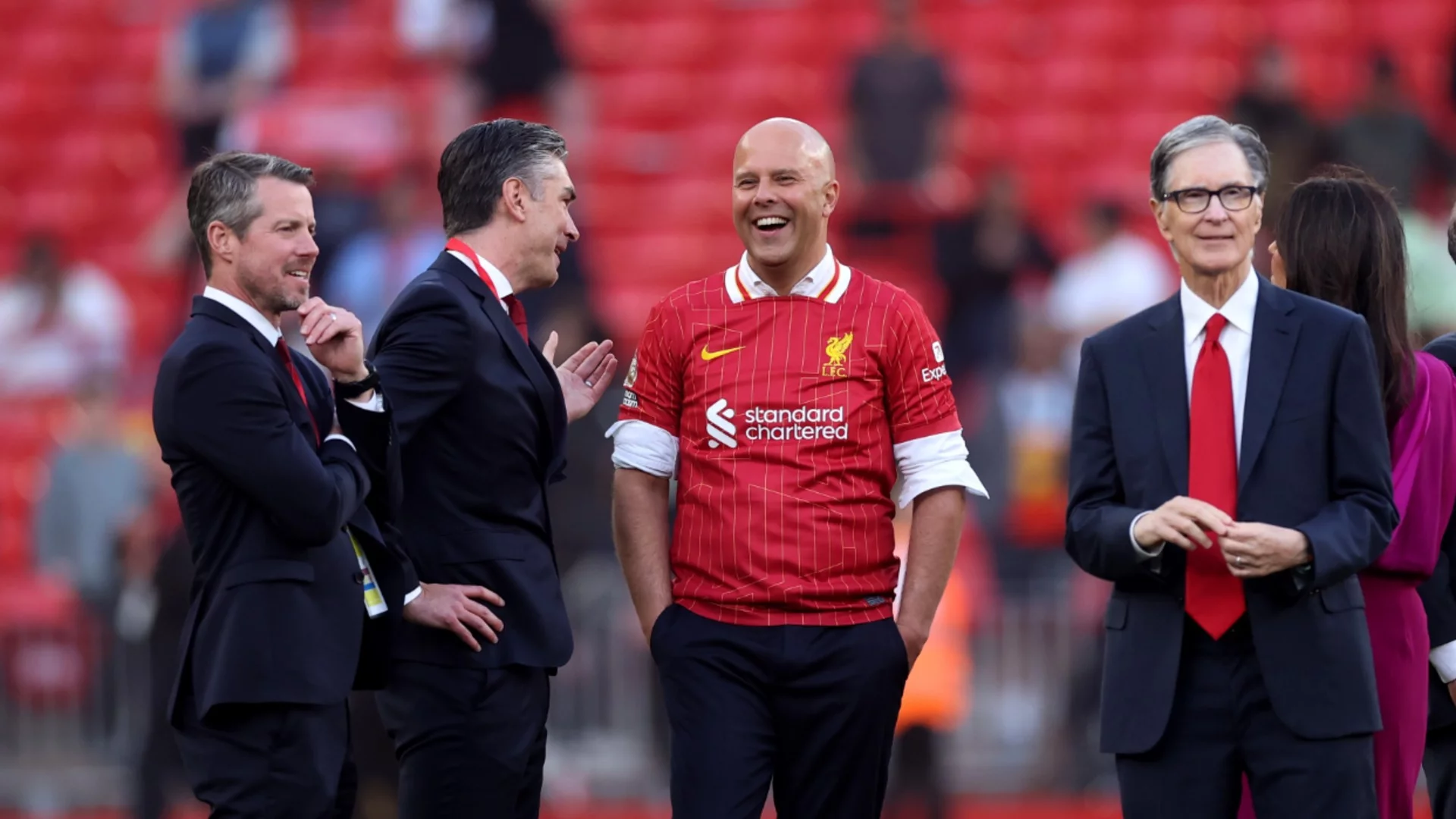 Колосално! Ливърпул чупи рекордния трансфер на Вирц, за да привлече един от най-добрите нападатели в света