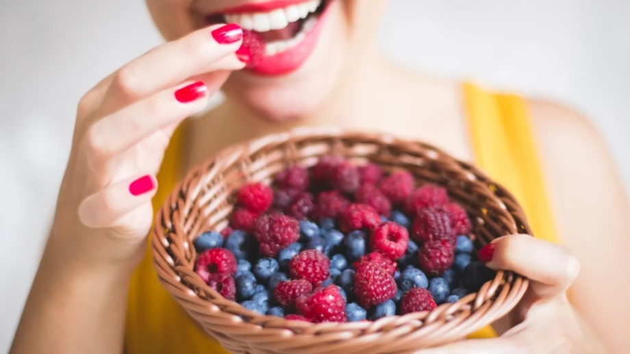 Ето защо трябва да слагате горските плодове в оцет