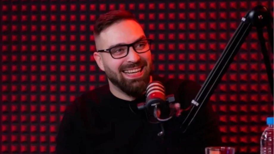 Тото от "СкандаУ" помля Даниела и Мартин от "Ергенът" (ВИДЕО)