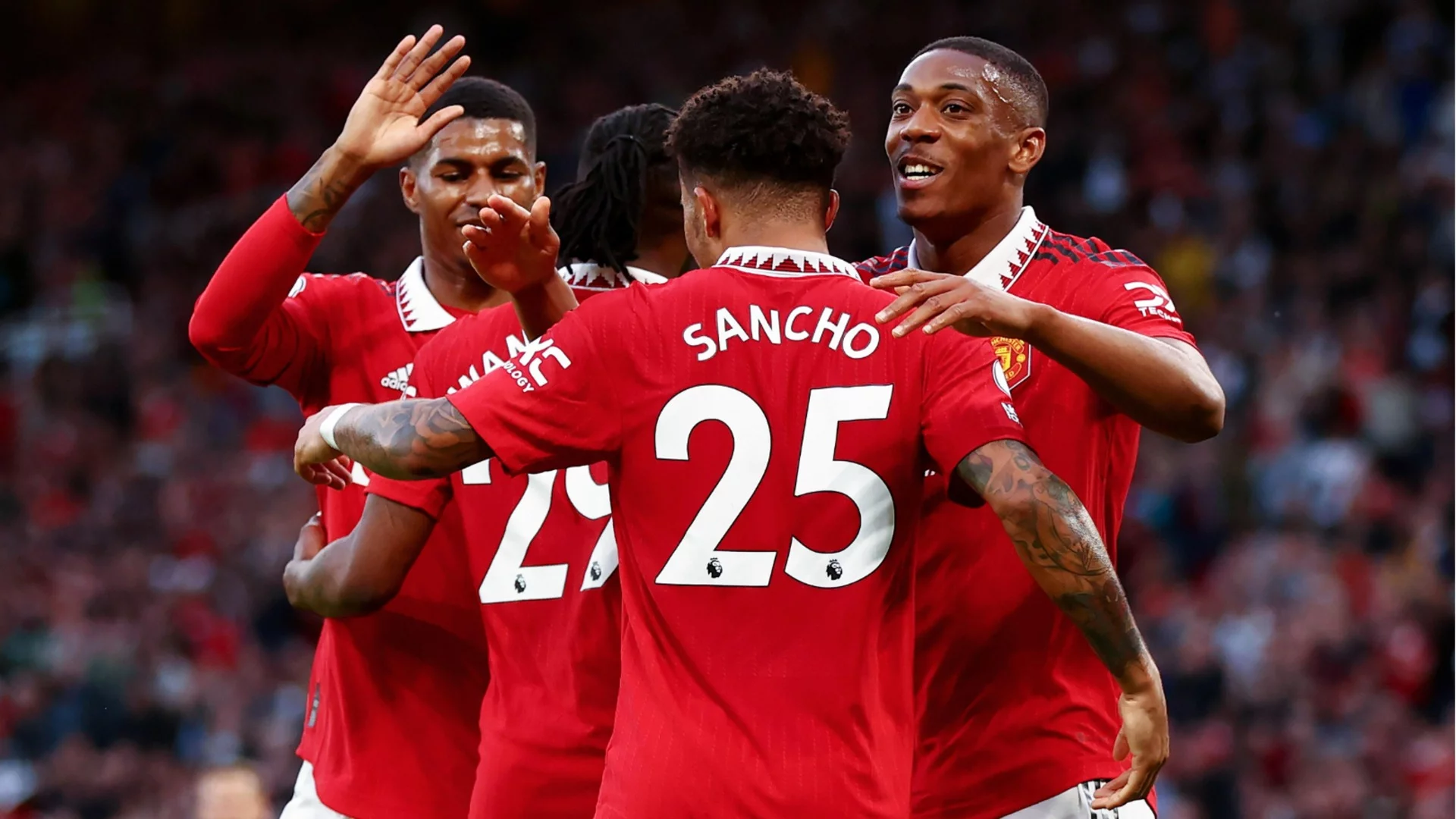 Нежелан на „Олд Трафорд“ се предложи на Барселона