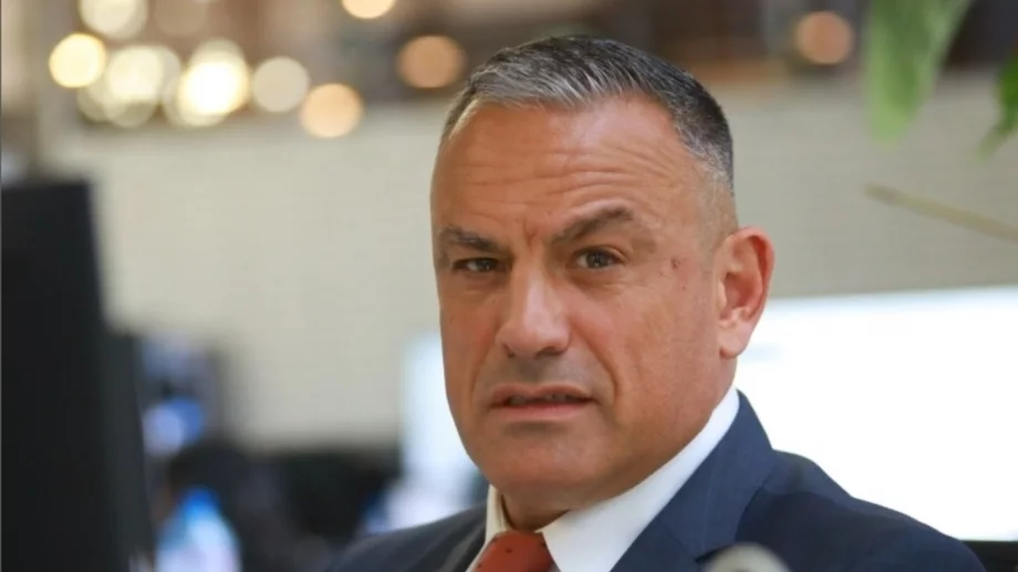 Юксел Кадриев изби рибата, събра над 1 млн. гледания с това ВИДЕО