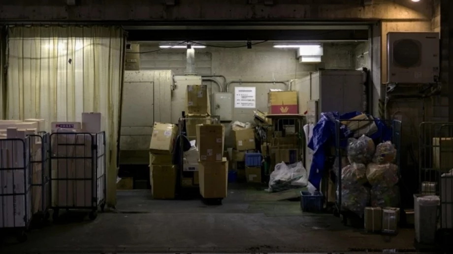 Как хамалите помагат при почистване на мазета и тавани