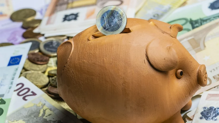 Ето как ще се обърнат в евро парите от пенсионните фондове