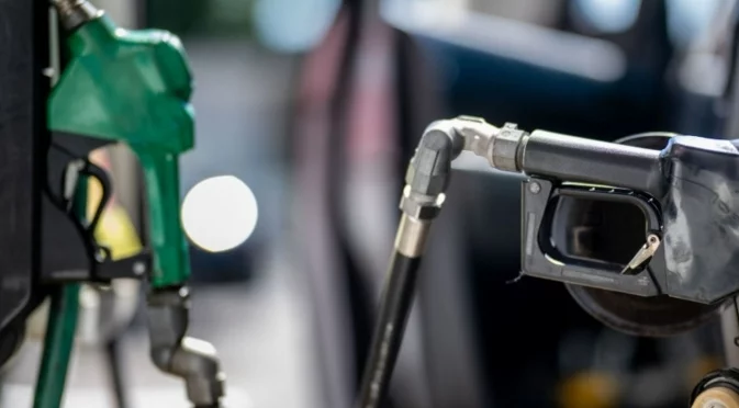 Бензинът може да поскъпне с 50 стотинки на литър заради европейска директива