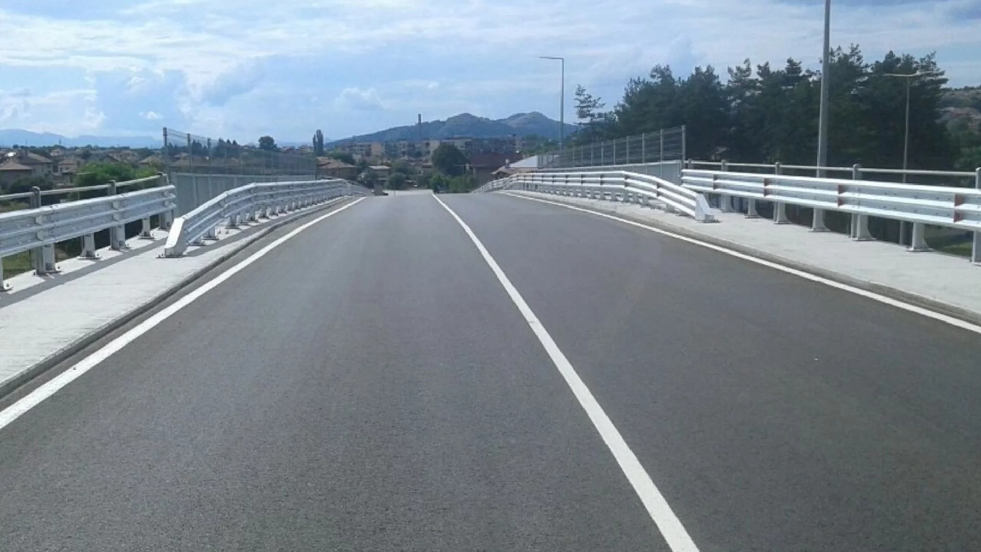 Вълна от критики след ремонта: Пътят Мездра-Ботевград предизвика ново напрежение