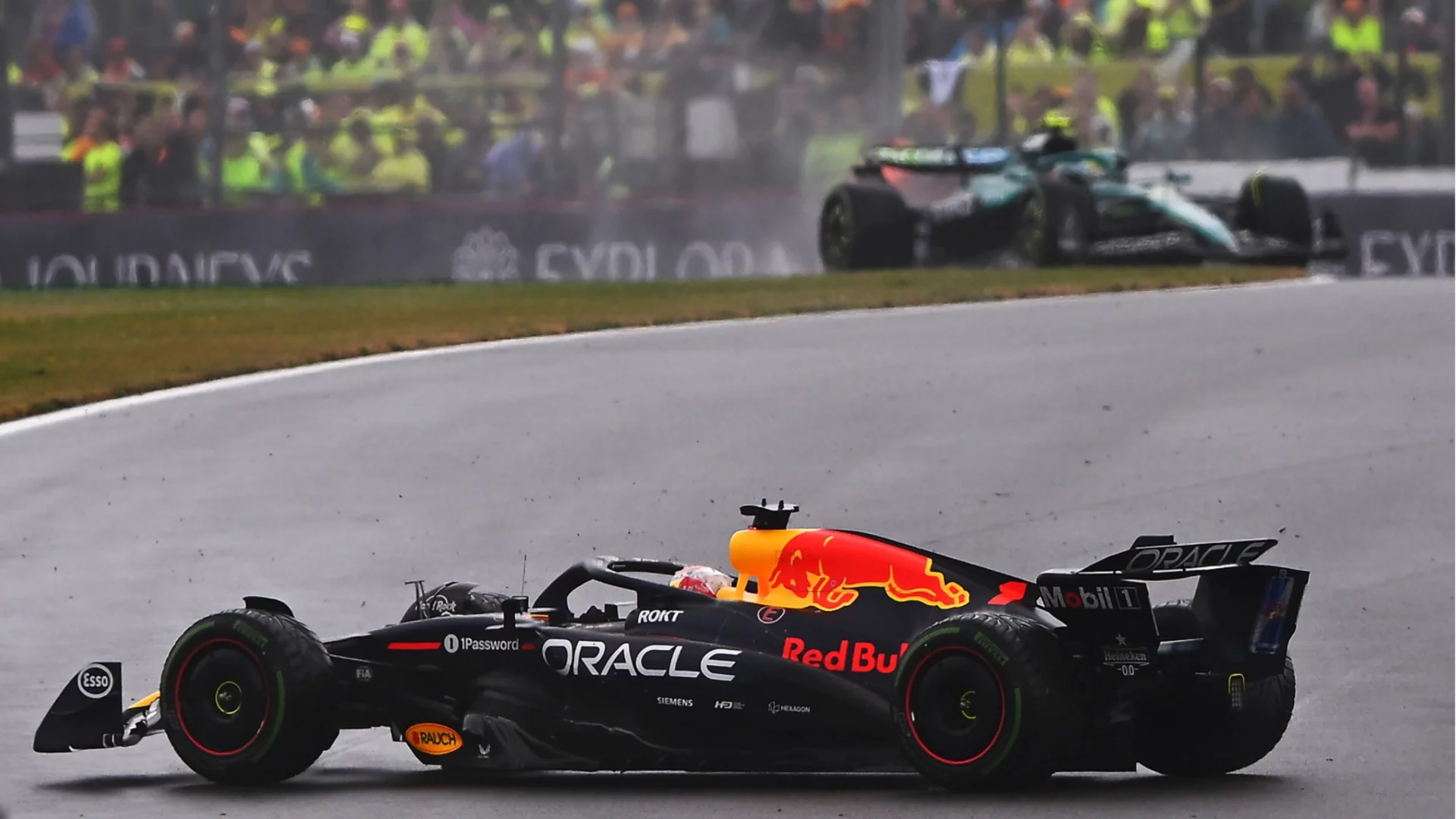 Пълен хаос на "Силвърстоун" изведе Ландо Норис до нов триумф във Формула 1! Макларън "сготвиха" Верстапен