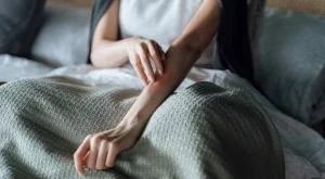 5 скрити причини за псориазис, които може би пренебрегвате