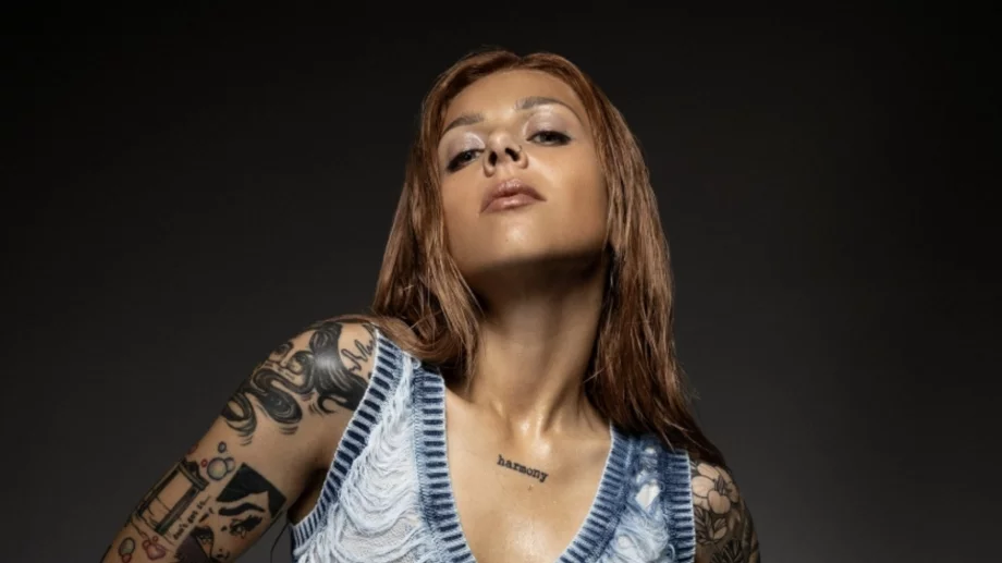 Victoria пусна интроспективния сингъл "We Don’t Get Along" (ВИДЕО)