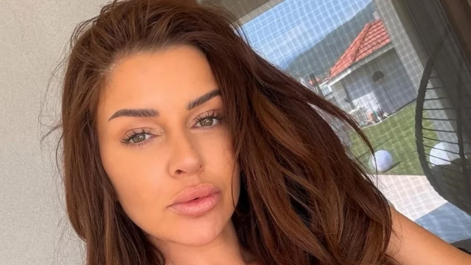 След като катастрофира пияна: Могат да отнемат детето на фолк певицата Дебора