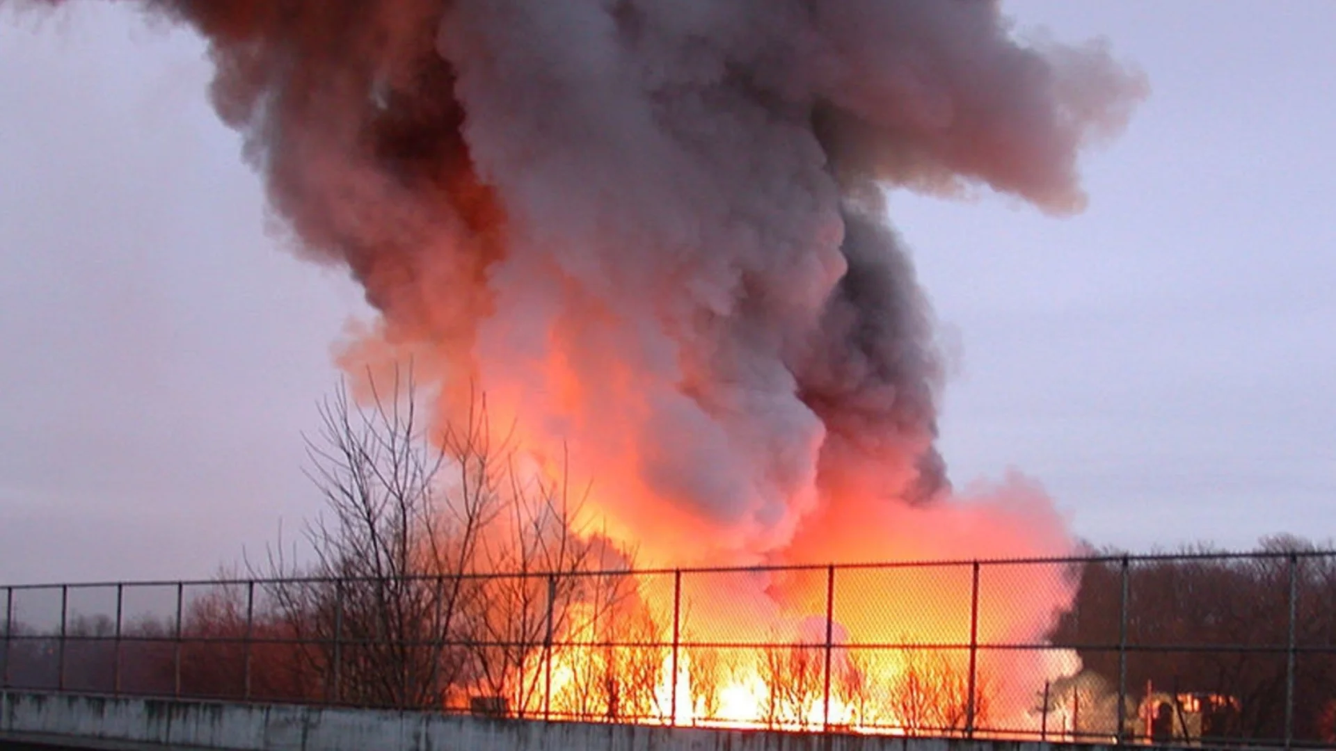 Взрив на цистерна в Италия: Ето последиците (СНИМКИ)