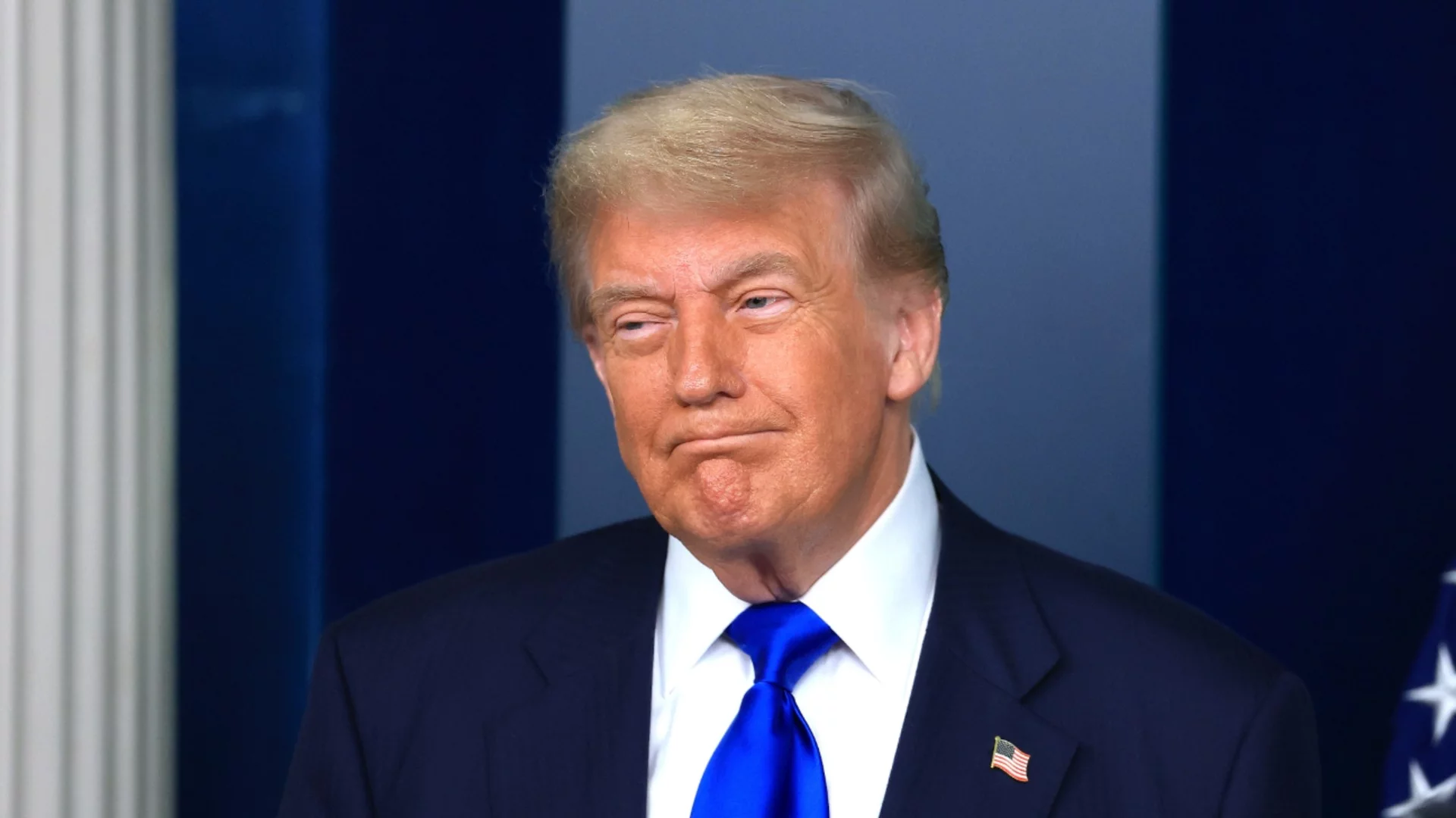 Тръмп стовари нови тежки мита върху ЕС и Мексико