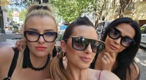 Момичетата от група "Антибиотика" се събират за нова песен (СНИМКИ)