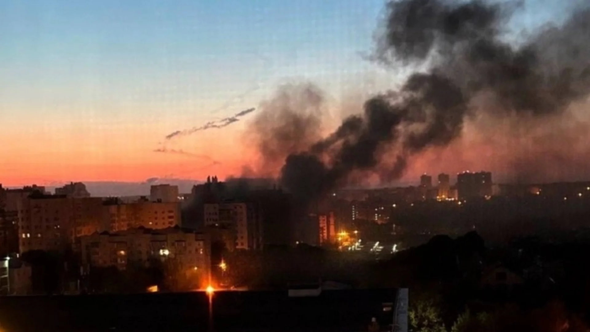 Русия днес: Дрон се вряза в съда в Белгород, опразват "Москва сити" заради заплахи. Разкриха щетите по важния за Путин завод в Елец (ВИДЕО)