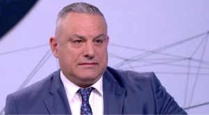 Юксел Кадриев кръсти племенниците на любимата си (СНИМКИ)