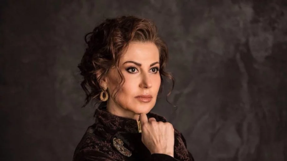 Илиана Раева се съблече и показа супер тяло на 62 години (СНИМКИ)