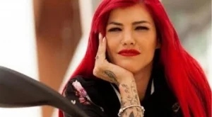 Заради заплаха с оръжие: Задържаха Жана Бергендорф и неин приятел