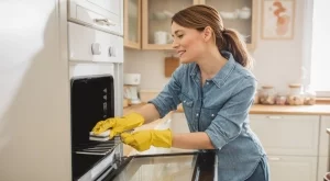 Как да почистите решетките на фурната, БЕЗ да търкате с часове