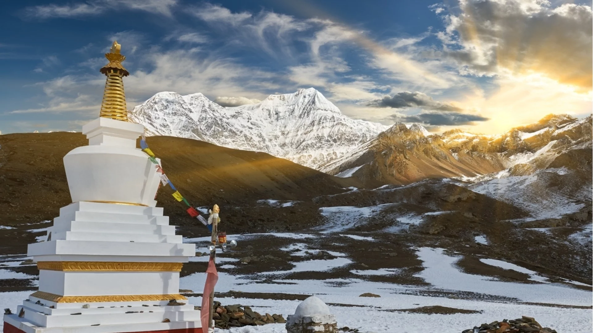 Най-мистериозната планина в Хималаите, където алпинистите остаряват за часове