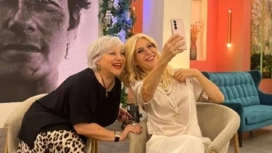 Коя е по-добрата? Джуджи с изненадващ коментар за Гала като баба 