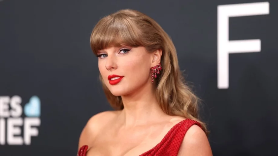 "Мадам Тюсо" представи 13 нови восъчни фигури на Тейлър Суифт