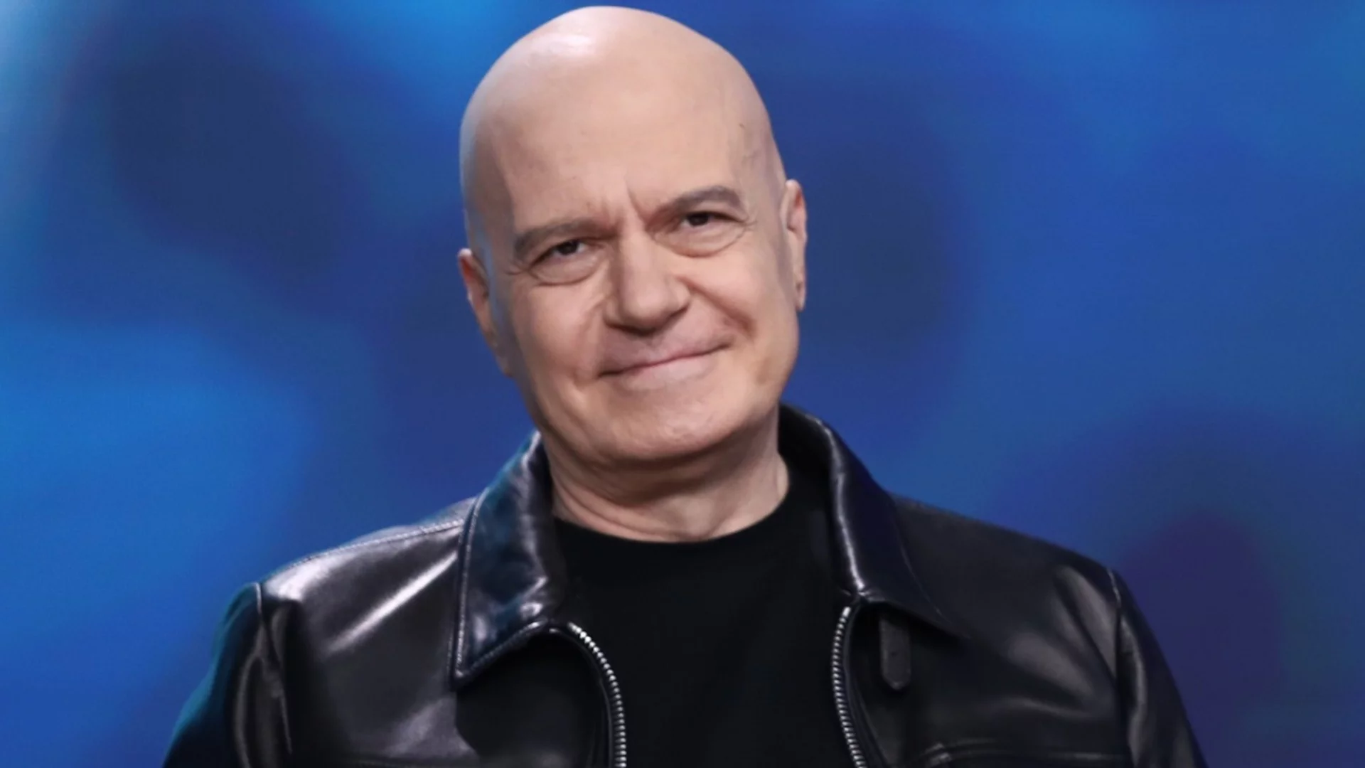 Слави Трифонов към Бойко Борисов за корупцията и ПВУ: Жега е, стой на климатик