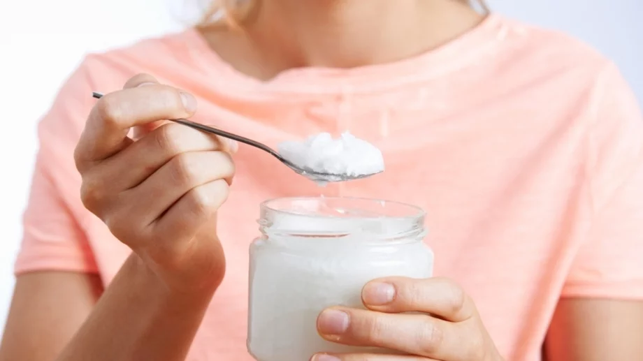 Една чаена лъжичка кокосово масло всяка сутрин – ето ползите