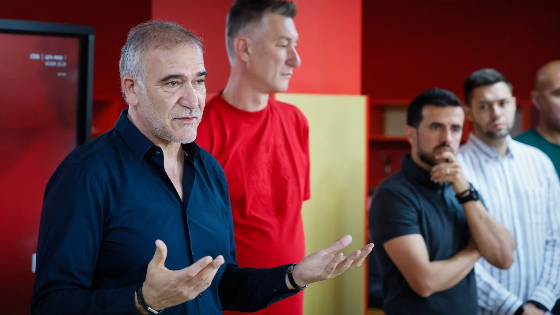 В ЦСКА умуват кой да замени Пауло Нога, един от вариантите е Стойчо Младенов