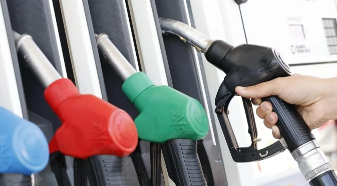 Ще го закъсаме ли за бензин без специална биодобавка? Отговорът от експерт