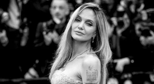 Анджелина Джоли не издържа и напуска САЩ