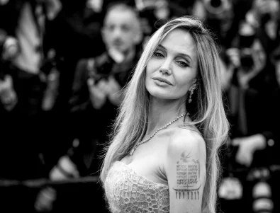 Анджелина Джоли не издържа и напуска САЩ