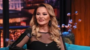 Бляскаво тържество: Деси Слава кръсти внучка си (СНИМКИ)