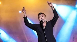 Любо Киров за клипа със средните пръсти: "Много моралисти с камъни в ръце" (ВИДЕО)