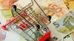 Какво се случва с цената на потребителската кошница?