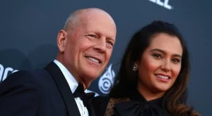 Съпругата на болния Брус Уилис: Просто искам да чувствам, че имам връзка с него