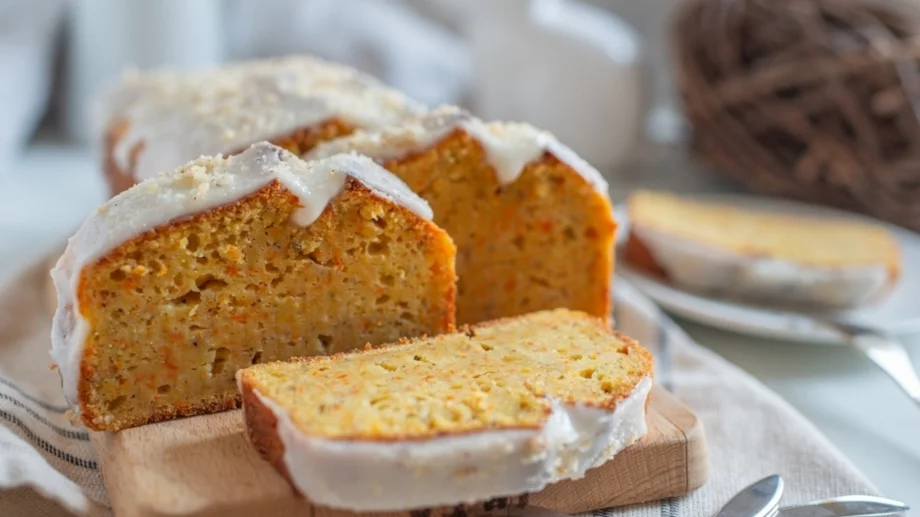 Сочен сладкиш с моркови и БЕЗ захар