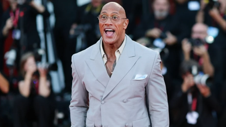 Шокиращото ново тяло на Скалата: Минус 27 кг за Дуейн Джонсън (СНИМКИ+ВИДЕО)