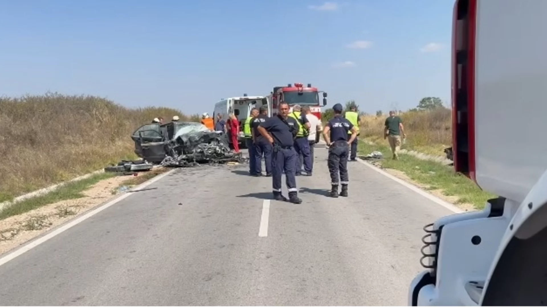 Зловещ челен удар на пътя край Хасково взе жертви (ВИДЕО)
