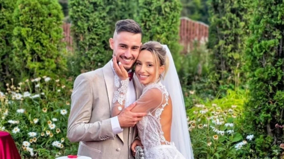 Като сватбата на Безос и Лорън: Антоанет Пепе и Иво Карамански-младши отбелязаха любовта си с пищно тържество (ВИДЕО)