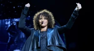 13 години след смъртта на Уитни Хюстън: Излезе нова песен с нея (ВИДЕО)