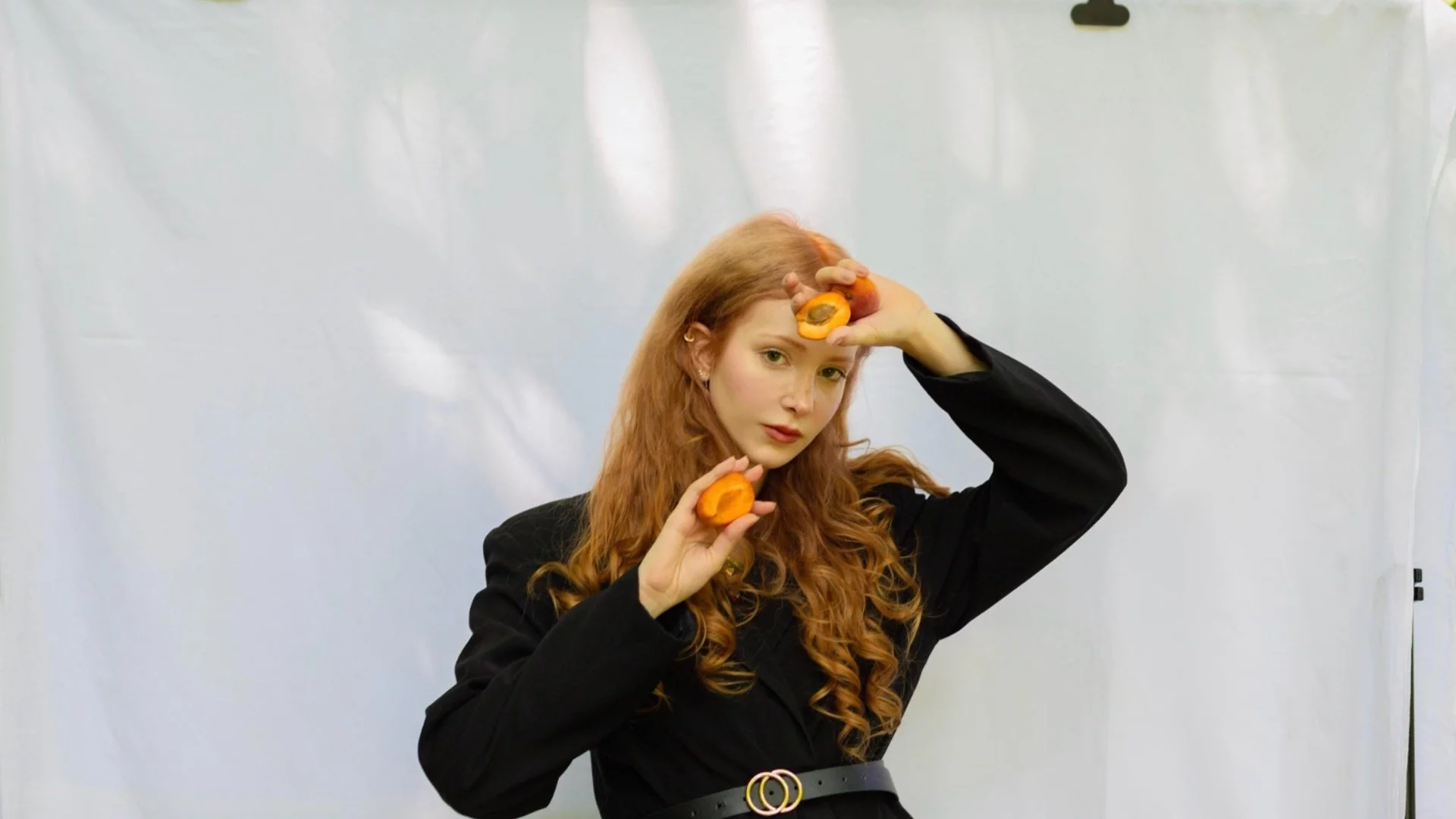 20 бързи въпроса към... актрисата Дебора Георгиева