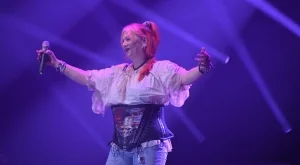 40 г. на сцената: Първата дама на рока Милена Славова говори за пътя на успеха (ВИДЕО) 