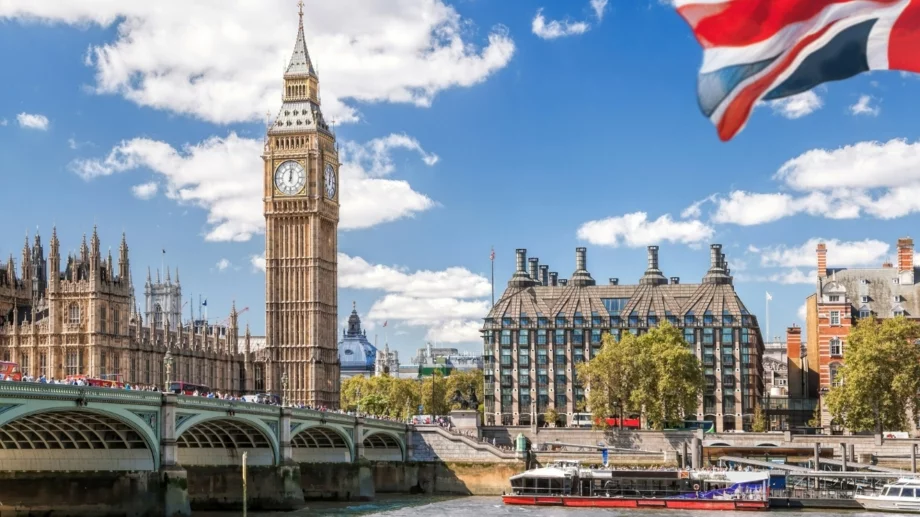 Технологични компании ще инвестират милиарди във Великобритания