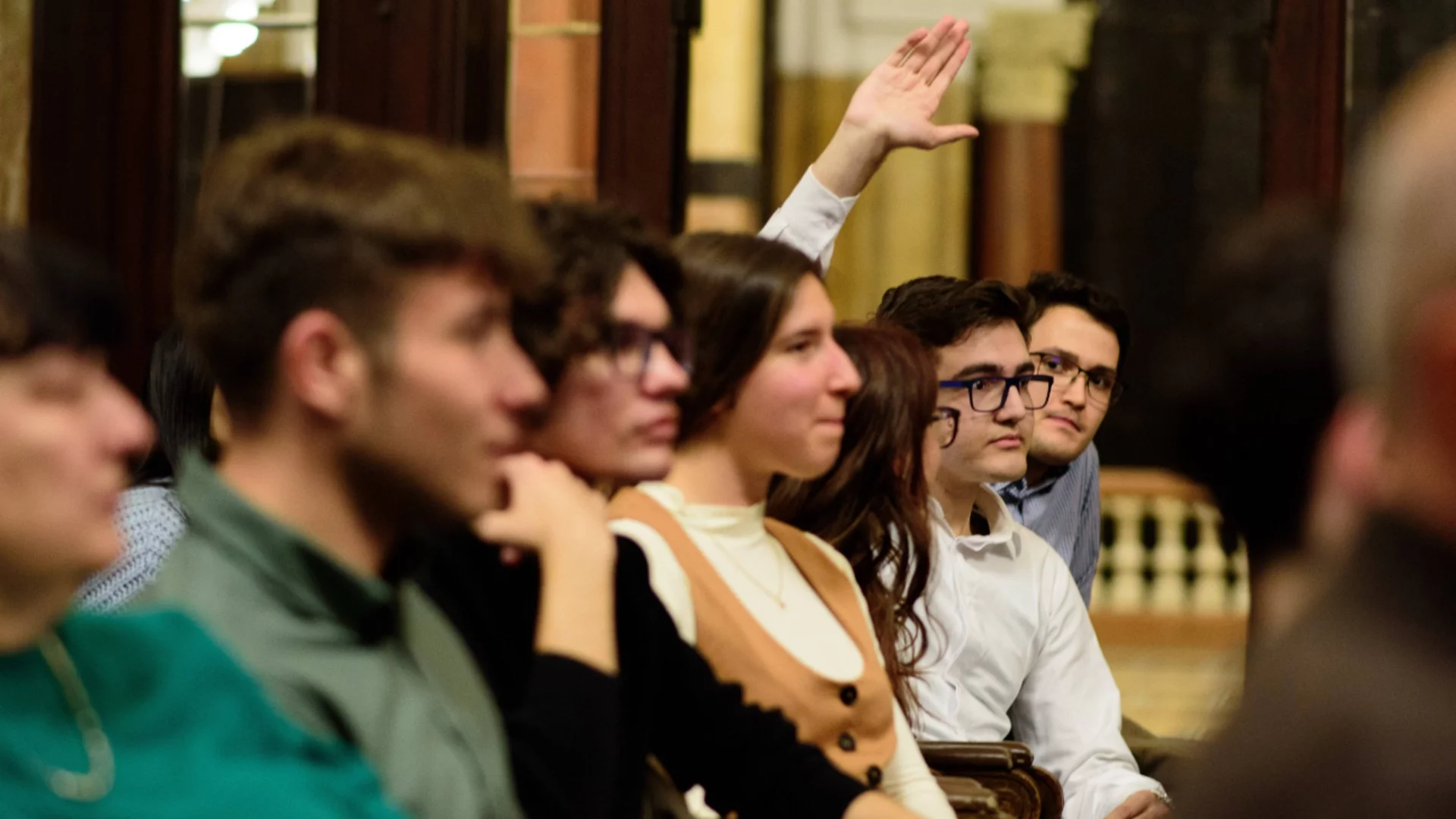 Кабинетът отпусна милиони за погасяване на студентски кредити