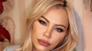 Изненада: Камелия отново стана майка на 54 (СНИМКА)