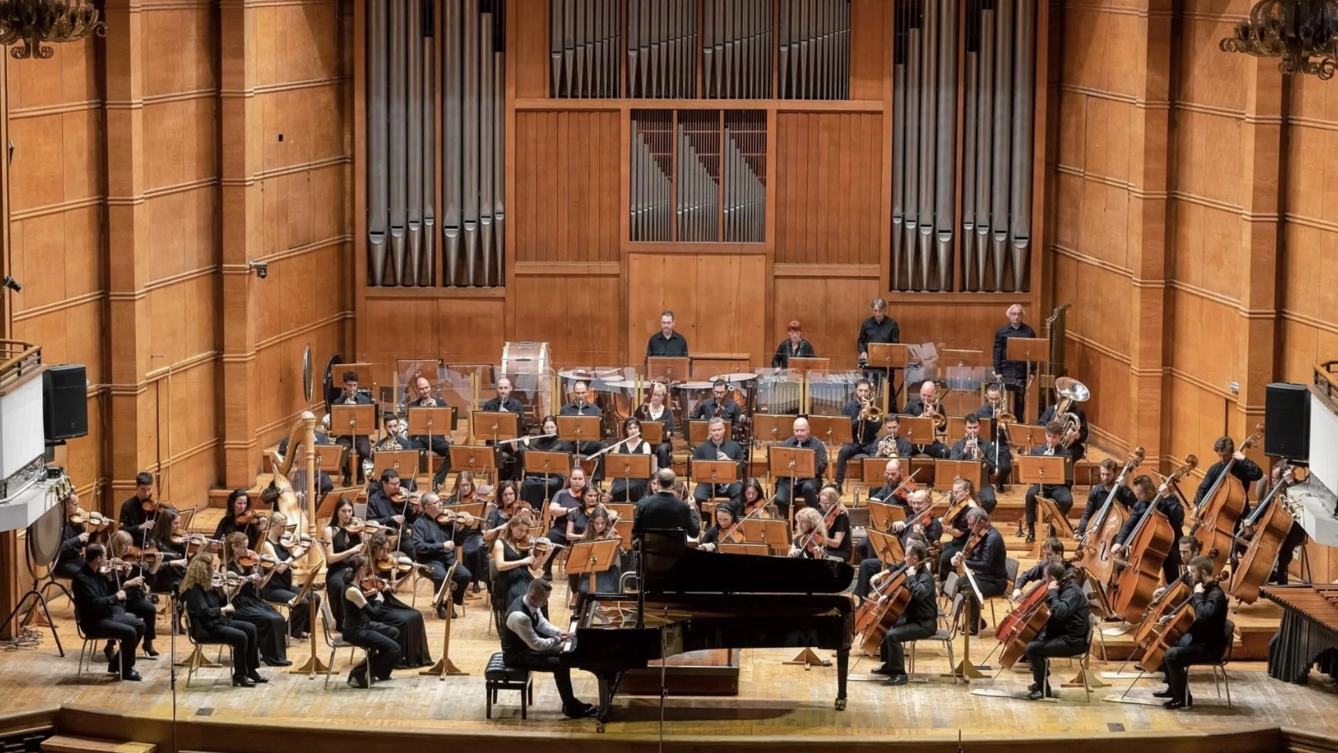 Симфониета-Враца с блестящи солисти и мащабна 